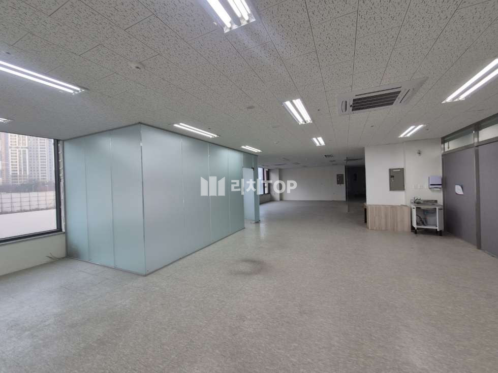 인천 서해구 청라동 청라동 전용 68평 2층 사무실 임대 월세 매물번호 10857 사진 3