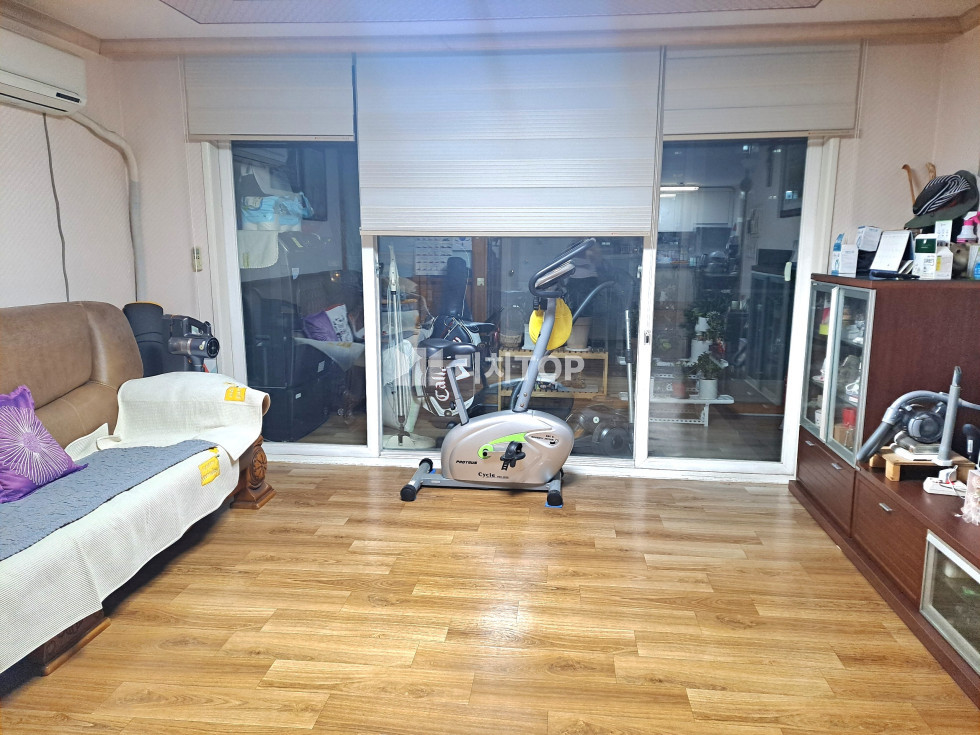 경남 창원시 의창구 팔용동 123-2 중동 유니시티 가까운 가장 선호 하는 동 매매 매물번호 10935 사진 2