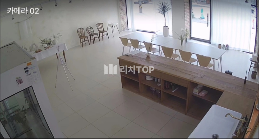 경남 창원시 성산구 반지동 \u2605 반지동 렌탈스튜디오및 꽃집 임대매장 인테리어 깔끔 카페추천 월세 매물번호 10971 사진 2
