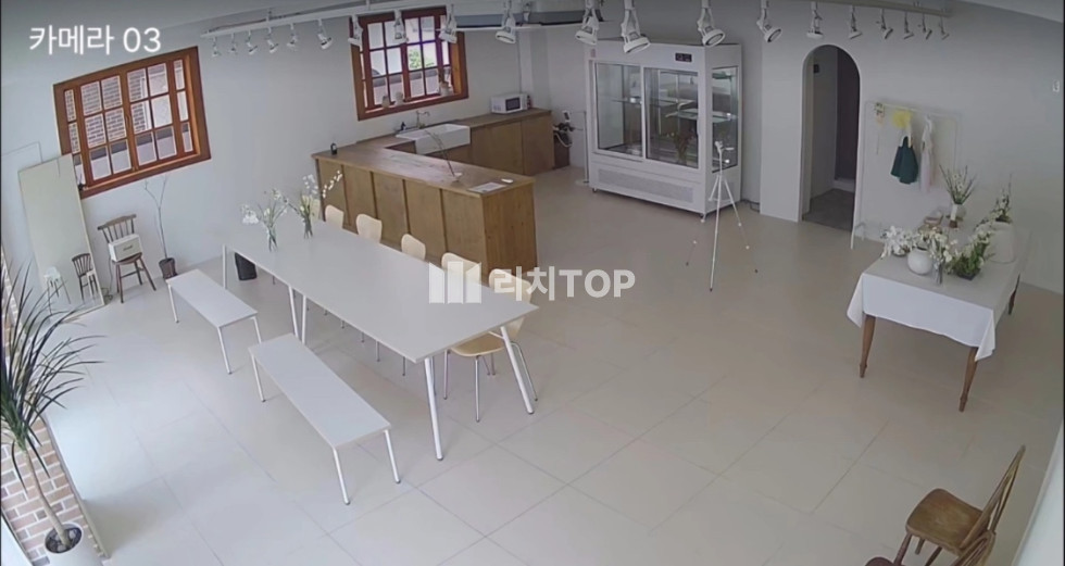 경남 창원시 성산구 반지동 \u2605 반지동 렌탈스튜디오및 꽃집 임대매장 인테리어 깔끔 카페추천 월세 매물번호 10971 사진 3