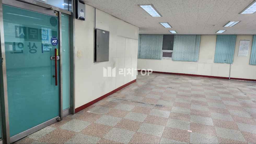 경남 창원시 성산구 사파동 \u2605 사파동 법원 동문앞 최고의 자리 2층 임대 월세 매물번호 10981 사진 3