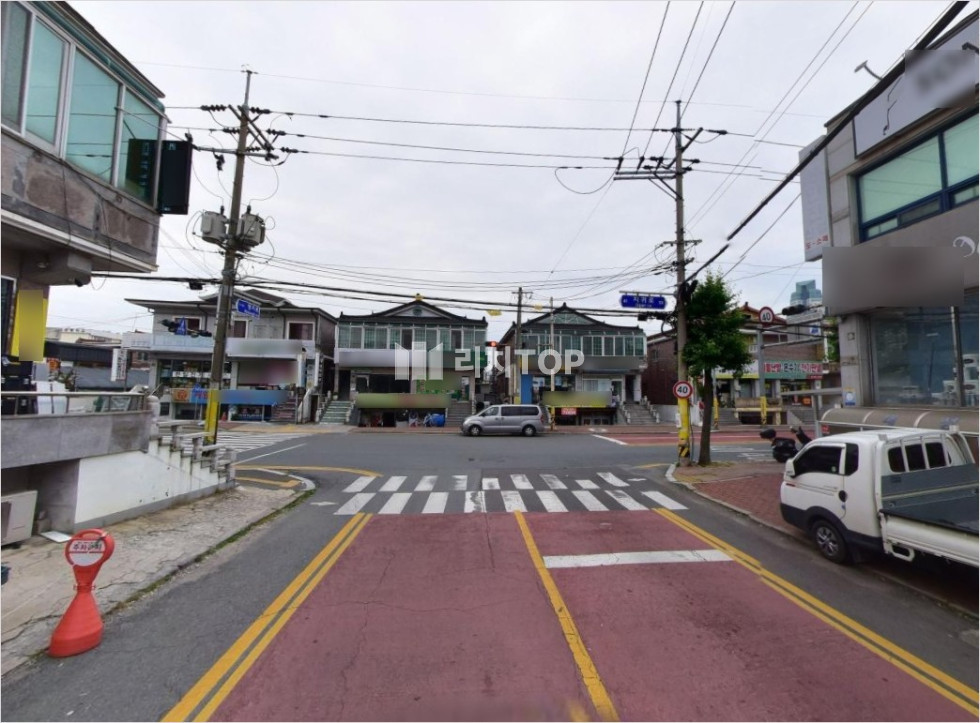 경남 창원시 의창구 봉곡동 \u2605 봉곡동 대로변 상가 삼거리 가운데 위치 눈에 잘띄는 좋은위치 1층 월세 매물번호 11119 사진 2