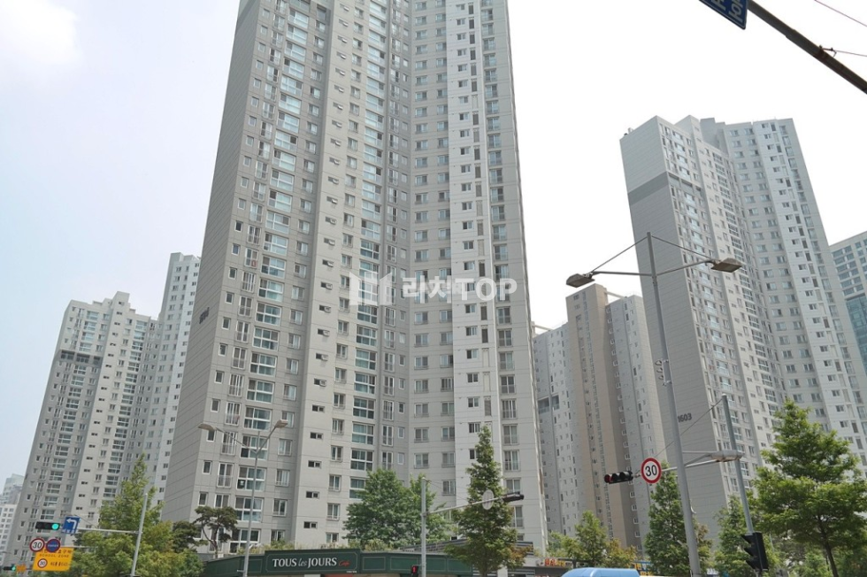인천 연수구 송도동 체드윅 바로 앞 맹모송도지교 단지 송도투자지역$$ 매매 매물번호 11136 사진 1