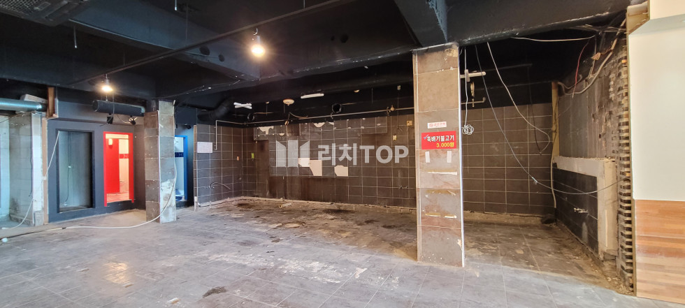 경남 창원시 마산합포구 해운동 경남대 주상권 1층 현 공실 무권리, 50py 술집,고기집, 퓨전식당 추천 월세 매물번호 11179 사진 2