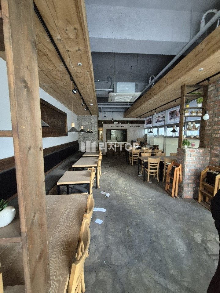 경남 창원시 마산합포구 현동 \u2605 마산 현동 주상가 도로가에서 1층으로 보이는 2층 상가 임대 월세 매물번호 11322 사진 1