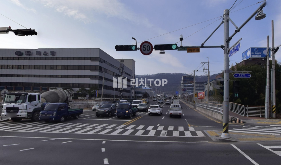경남 창원시 의창구 팔용동 팔용동 산업단지 내 330평 대형 창고 임대 월세 매물번호 11334 사진 1
