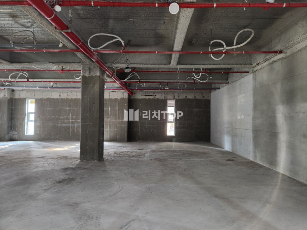 경남 창원시 의창구 봉곡동 \u2605 봉곡동 1층 대형평수 사무실 헬스장 은행 등 추천 월세 매물번호 11385 사진 1