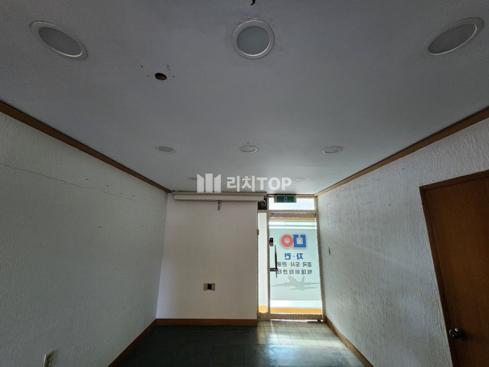 경남 창원시 성산구 용호동 용호동 관공서 인근 2층 사무실 전용 24py (분할가능) 공실 임대, 무권리금 월세 매물번호 11396 사진 2