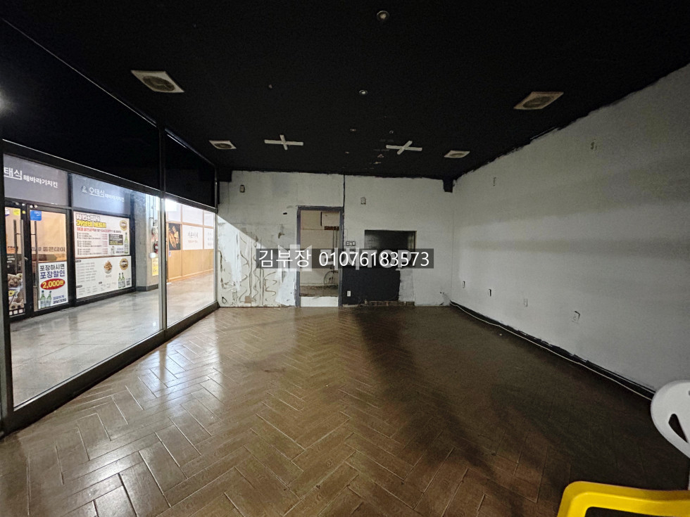 경남 창원시 의창구 사림동 우영프라자 1층 중앙사거리 주류판매가능 월세 매물번호 11430 사진 2