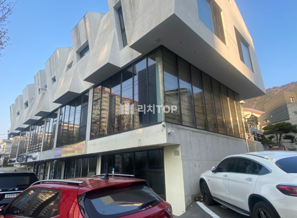 경남 창원시 성산구 대방동 대방동 6차선 도로변 상가 임대 (1,2층) 주차장 완비 월세 매물번호 11493 사진 5