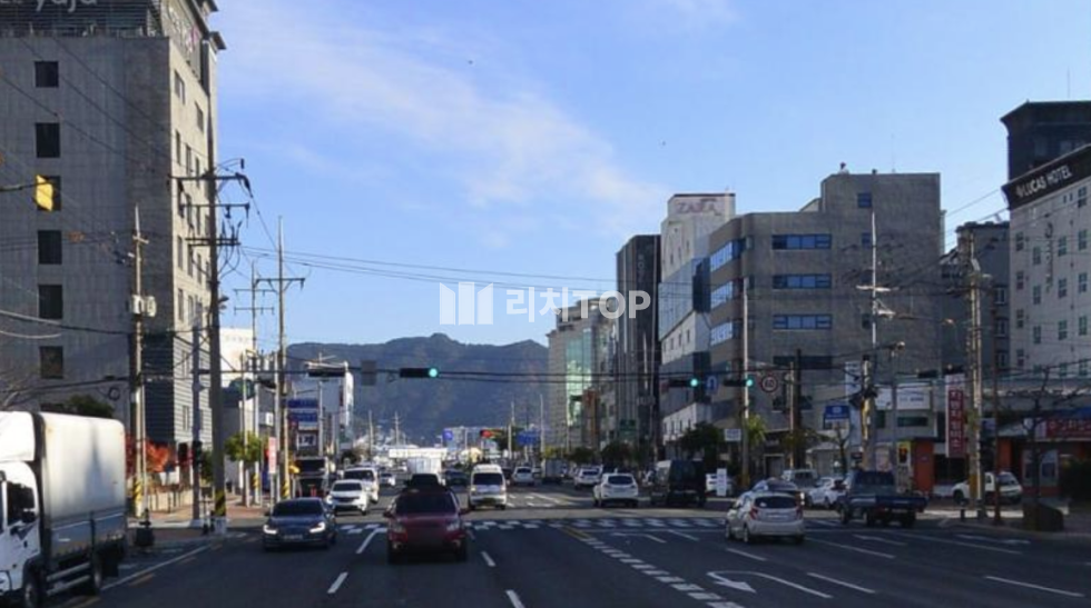 경남 창원시 마산합포구 오동동 마산 합포구 오동동 3층 통건물 매매 해안대로변 층고높고 광고효과 최상입지 매매 매물번호 11764 사진 2