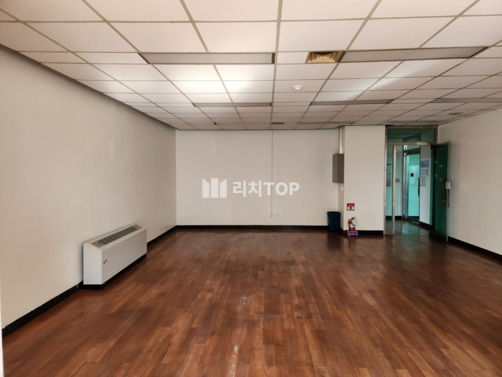 경남 창원시 성산구 용호동 \u2714 용호동 28PY 주차걱정 없는 중소형 사무실 임대 월세 매물번호 11791 사진 3