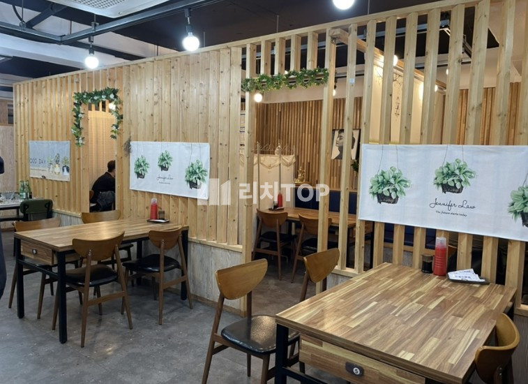 경남 창원시 의창구 서상동 \u2714 서상동 어반브릭스 맞은편 첫번째 라인 음식점 임대 월세 매물번호 11831 사진 1