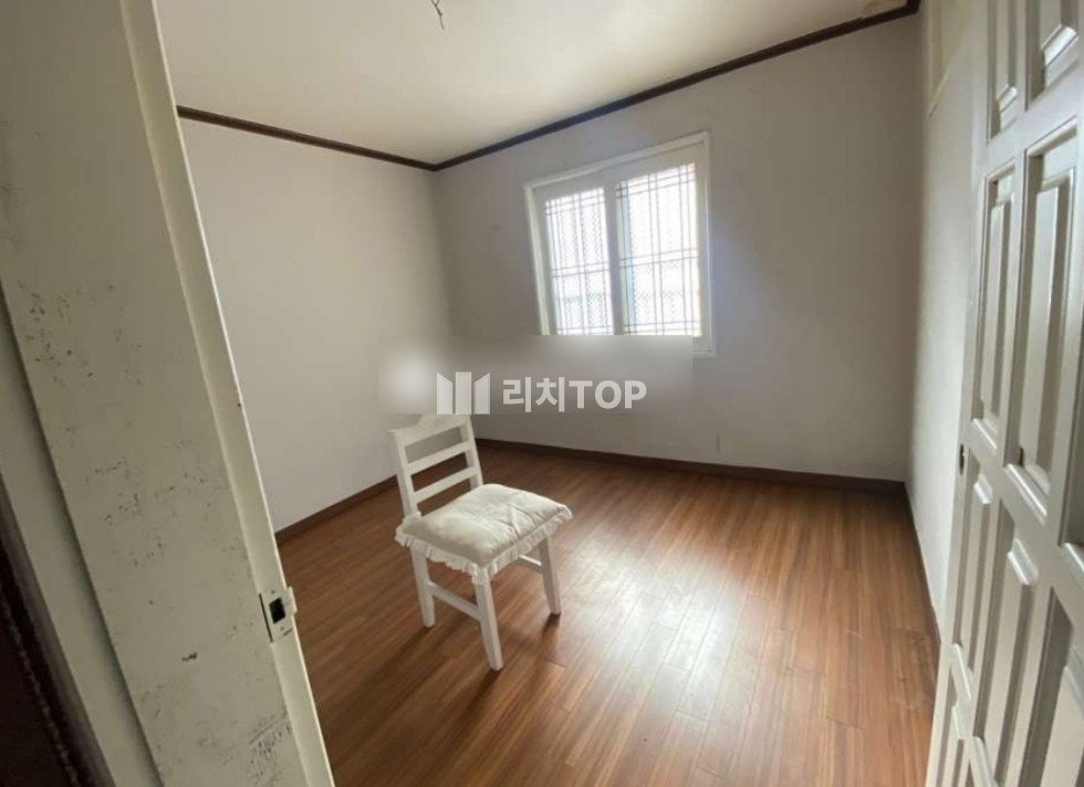 경남 창원시 성산구 용호동 \u2714 용호동 가로수길 인근 1층 전체 임대(무권리) 2종근생 월세 매물번호 11834 사진 4