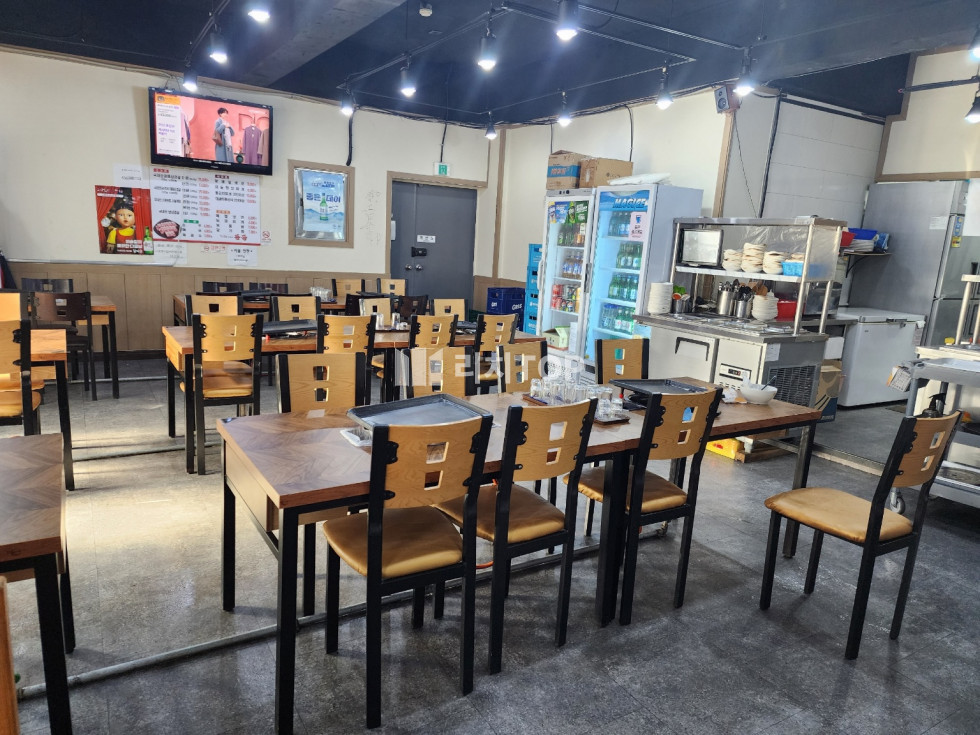 경남 창원시 의창구 명서동 \u2714 명서동 명곡로타리 인근 숙박시설 군집 시설내 음식점 임대 월세 매물번호 11903 사진 1