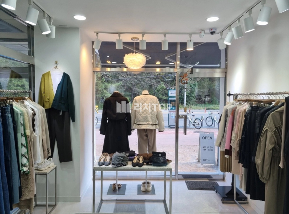경남 창원시 마산회원구 내서읍 1층 대로변 출입구 옆 유동인구 많은 위치, 귀한 무권리 점포 월세 매물번호 12007 사진 1