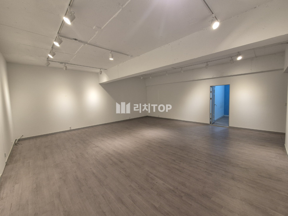 경남 창원시 성산구 중앙동 중앙동 저렴한 월세 깔끔한 3층 전용 39PY 사무실,공실 점포 임대 월세 매물번호 12057 사진 5