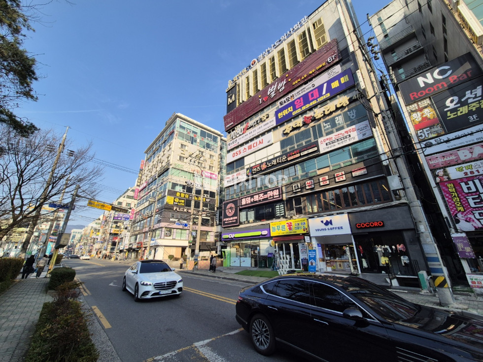 경남 창원시 성산구 상남동 상남동 고인돌,분수광장 인근 5층 저렴한 공실점포, 즉시 입주 가능한 전용 44PY 상가 임대 월세 매물번호 12106 사진 1