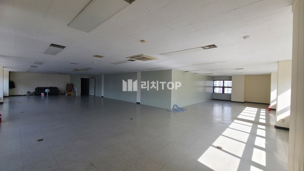 경남 창원시 마산회원구 석전동 \u2714 석전동 315 대로변 사무실 자리 임대 월세 매물번호 12140 사진 1